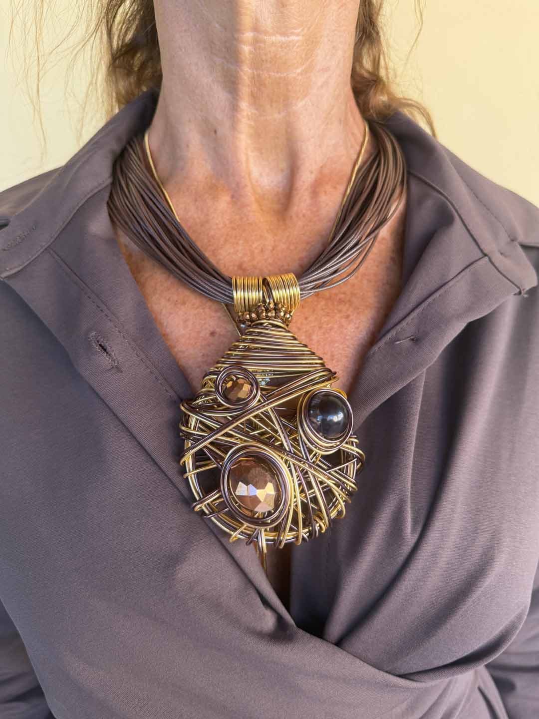 COLLANA NIDO D’ORO marrone